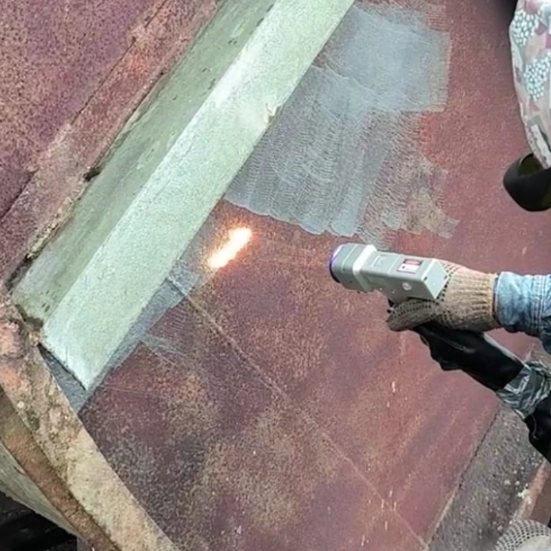 Limpieza de Superficies Metálicas con Equipo Laser